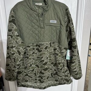 Magellan  Green Camo Pullover